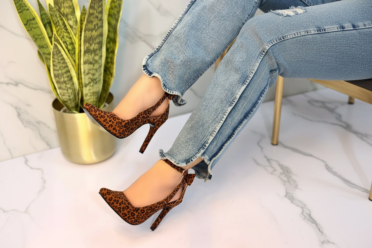 Tacón Rojo Elegante en Gamuza Importada 9.5 cm